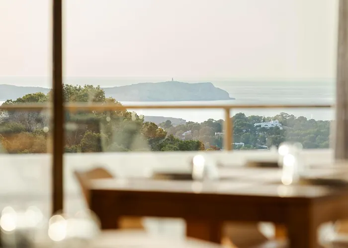 Victoria Sunset Suites